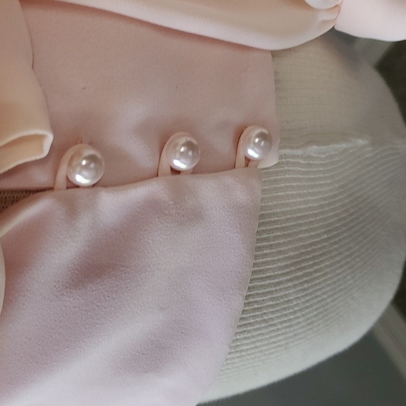 Liz Robers, vintage blouse. Size 12. Long sleeves, chiffon, lovely pearl buttons - Picture 5 of 12